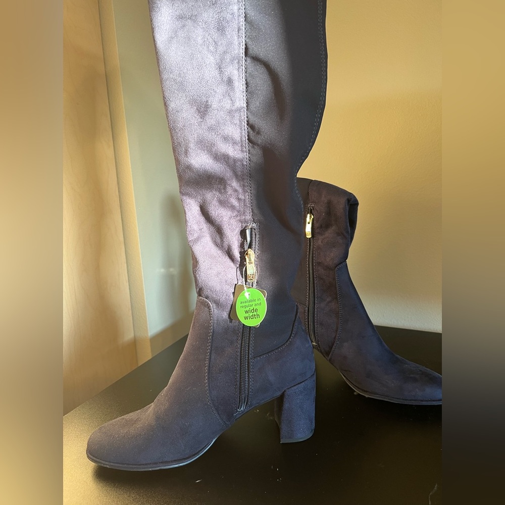 Liz Claiborne Memory Foam Women’s Heeled Knee High Boots Size 9 Like New